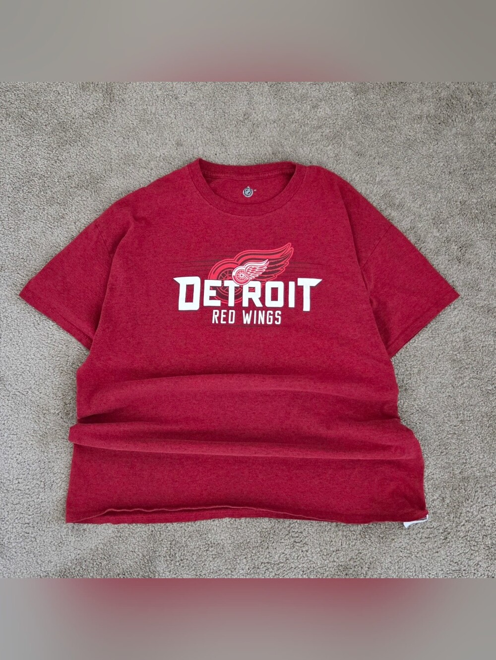 NHL Detroit Redwints Red Tee with Logo Men's XL